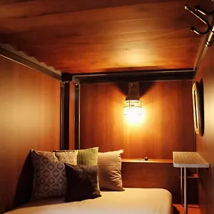 Hare-tabi Sauna&inn Yokohama ホステル 横浜市